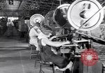 Image Précautions de sécurité en usine United States USA, 1931, de la seconde 19 séquences d'archives historiques vidéo 65675029563