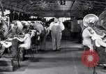 Image Précautions de sécurité en usine United States USA, 1931, de la seconde 28 séquences d'archives historiques vidéo 65675029563