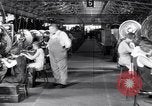 Image Précautions de sécurité en usine United States USA, 1931, de la seconde 31 séquences d'archives historiques vidéo 65675029563