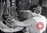 Image Précautions de sécurité en usine United States USA, 1931, de la seconde 34 séquences d'archives historiques vidéo 65675029563