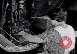 Image Précautions de sécurité en usine United States USA, 1931, de la seconde 39 séquences d'archives historiques vidéo 65675029563