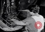 Image Précautions de sécurité en usine United States USA, 1931, de la seconde 42 séquences d'archives historiques vidéo 65675029563