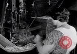 Image Précautions de sécurité en usine United States USA, 1931, de la seconde 43 séquences d'archives historiques vidéo 65675029563