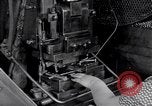 Image Précautions de sécurité en usine United States USA, 1931, de la seconde 50 séquences d'archives historiques vidéo 65675029563
