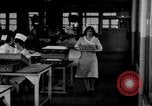 Image femmes salariés United States USA, 1931, de la seconde 12 séquences d'archives historiques vidéo 65675029564