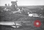 Image blessés les troupes américaines Valsery Couveres-et-France, 1918, de la seconde 19 séquences d'archives historiques vidéo 65675029584