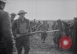 Standbild Ersten Weltkrieg verletzten amerikanischen Soldaten Missy-Aux-Bois Frankreich, 1918, aus Sekunde 24 historischem Filmmaterial Videoclip 65675029585