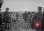 Standbild Ersten Weltkrieg verletzten amerikanischen Soldaten Missy-Aux-Bois Frankreich, 1918, aus Sekunde 30 historischem Filmmaterial Videoclip 65675029585
