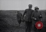 Standbild Ersten Weltkrieg verletzten amerikanischen Soldaten Missy-Aux-Bois Frankreich, 1918, aus Sekunde 48 historischem Filmmaterial Videoclip 65675029585