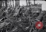 Standbild American 2 Division Truppen Missy-Aux-Bois Frankreich, 1918, aus Sekunde 16 historischem Filmmaterial Videoclip 65675029588