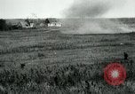 Standbild 305th und 306 Infanterie Longueval Frankreich, 1918, aus Sekunde 35 historischem Filmmaterial Videoclip 65675029597