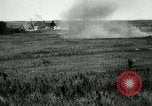 Standbild 305th und 306 Infanterie Longueval Frankreich, 1918, aus Sekunde 36 historischem Filmmaterial Videoclip 65675029597