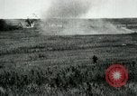 Standbild 305th und 306 Infanterie Longueval Frankreich, 1918, aus Sekunde 38 historischem Filmmaterial Videoclip 65675029597