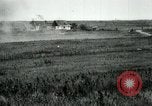Standbild 305th und 306 Infanterie Longueval Frankreich, 1918, aus Sekunde 50 historischem Filmmaterial Videoclip 65675029597