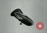 Standbild Beobachtung Ballon Montfaucon Frankreich, 1918, aus Sekunde 22 historischem Filmmaterial Videoclip 65675029598