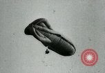 Standbild Beobachtung Ballon Montfaucon Frankreich, 1918, aus Sekunde 23 historischem Filmmaterial Videoclip 65675029598
