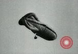 Standbild Beobachtung Ballon Montfaucon Frankreich, 1918, aus Sekunde 24 historischem Filmmaterial Videoclip 65675029598