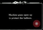 Standbild Beobachtung Ballon Montfaucon Frankreich, 1918, aus Sekunde 62 historischem Filmmaterial Videoclip 65675029598