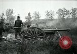 Standbild 6 American Field Artillery in der Schlacht Ersten Weltkrieg Exermont Frankreich, 1918, aus Sekunde 20 historischem Filmmaterial Videoclip 65675029599