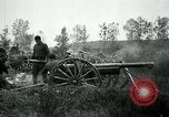 Standbild 6 American Field Artillery in der Schlacht Ersten Weltkrieg Exermont Frankreich, 1918, aus Sekunde 21 historischem Filmmaterial Videoclip 65675029599