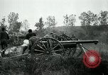 Standbild 6 American Field Artillery in der Schlacht Ersten Weltkrieg Exermont Frankreich, 1918, aus Sekunde 23 historischem Filmmaterial Videoclip 65675029599