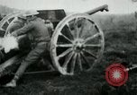 Standbild American 128th Field Artillery in Ersten Weltkrieg Le Côtes de Forimont Frankreich, 1918, aus Sekunde 24 historischem Filmmaterial Videoclip 65675029603