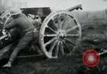 Standbild American 128th Field Artillery in Ersten Weltkrieg Le Côtes de Forimont Frankreich, 1918, aus Sekunde 30 historischem Filmmaterial Videoclip 65675029603