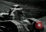 Immagine di British Mark IV SERBATOI Francia, 1917, secondo 14 filmato di repertorio 65675029604