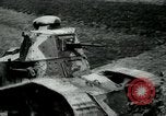 Immagine di British Mark IV SERBATOI Francia, 1917, secondo 16 filmato di repertorio 65675029604