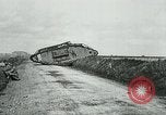 Immagine di British Mark IV SERBATOI Francia, 1917, secondo 40 filmato di repertorio 65675029604