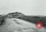 Immagine di British Mark IV SERBATOI Francia, 1917, secondo 44 filmato di repertorio 65675029604