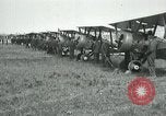 Immagine di British Airco DH-4s Bergues Francia, 1918, secondo 11 filmato di repertorio 65675029606