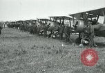 Immagine di British Airco DH-4s Bergues Francia, 1918, secondo 12 filmato di repertorio 65675029606