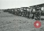 Immagine di British Airco DH-4s Bergues Francia, 1918, secondo 18 filmato di repertorio 65675029606