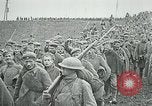 Standbild deutschen Gefangenen Saizerais Frankreich, 1918, aus Sekunde 33 historischem Filmmaterial Videoclip 65675029609