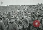 Standbild deutschen Gefangenen Saizerais Frankreich, 1918, aus Sekunde 42 historischem Filmmaterial Videoclip 65675029609