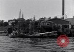 Image décharger sardines United States USA, 1920, de la seconde 48 séquences d'archives historiques vidéo 65675029622