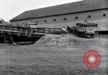 Image transporter le maïs United States USA, 1920, de la seconde 8 séquences d'archives historiques vidéo 65675029625