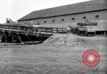 Image transporter le maïs United States USA, 1920, de la seconde 10 séquences d'archives historiques vidéo 65675029625
