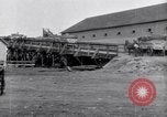 Image transporter le maïs United States USA, 1920, de la seconde 15 séquences d'archives historiques vidéo 65675029625