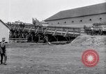 Image transporter le maïs United States USA, 1920, de la seconde 18 séquences d'archives historiques vidéo 65675029625