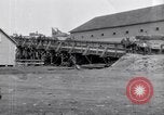 Image transporter le maïs United States USA, 1920, de la seconde 22 séquences d'archives historiques vidéo 65675029625