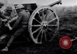 Standbild American 128th Field Artillery Le Côtes de Forimont Frankreich, 1918, aus Sekunde 25 historischem Filmmaterial Videoclip 65675029627