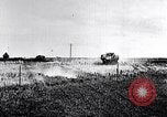 Standbild britische Marke Panzer IV in Betrieb Ersten Weltkrieg LANGRES FRANKREICH, 1918, aus Sekunde 56 historischem Filmmaterial Videoclip 65675029628