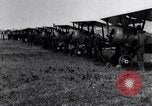 Immagine di British Airco DH-4s Bergues Francia, 1918, secondo 10 filmato di repertorio 65675029630
