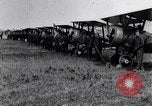Immagine di British Airco DH-4s Bergues Francia, 1918, secondo 12 filmato di repertorio 65675029630