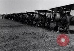 Immagine di British Airco DH-4s Bergues Francia, 1918, secondo 16 filmato di repertorio 65675029630