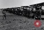 Immagine di British Airco DH-4s Bergues Francia, 1918, secondo 18 filmato di repertorio 65675029630