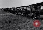 Immagine di British Airco DH-4s Bergues Francia, 1918, secondo 21 filmato di repertorio 65675029630