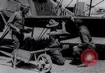 Immagine di British Airco DH-4s Bergues Francia, 1918, secondo 28 filmato di repertorio 65675029630